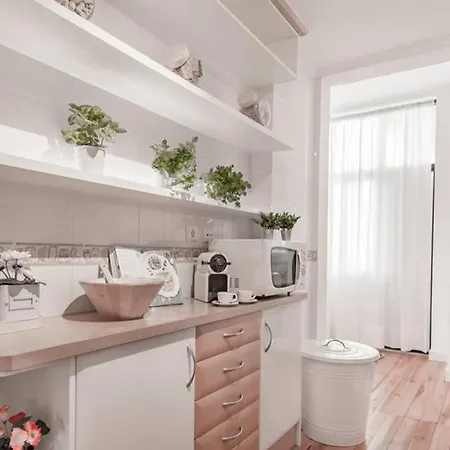 Lovelisbonapartments Feeling At Apartment Lisbon